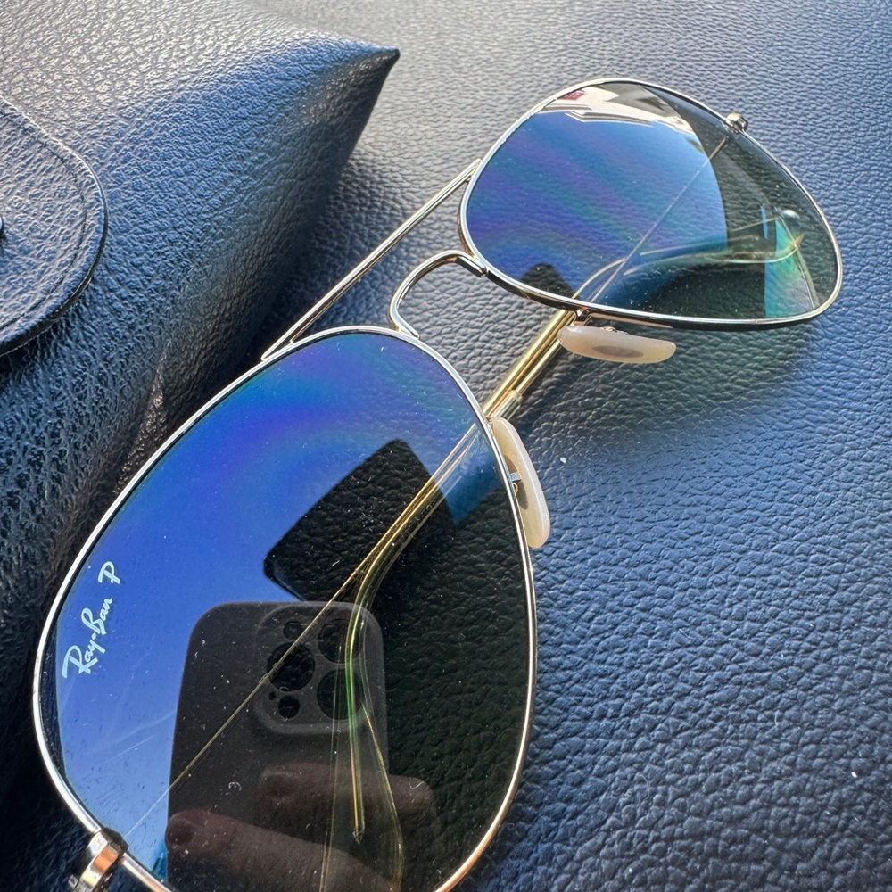 Ray-Ban Aviator Sunglasses with Reflective Blue Lenses